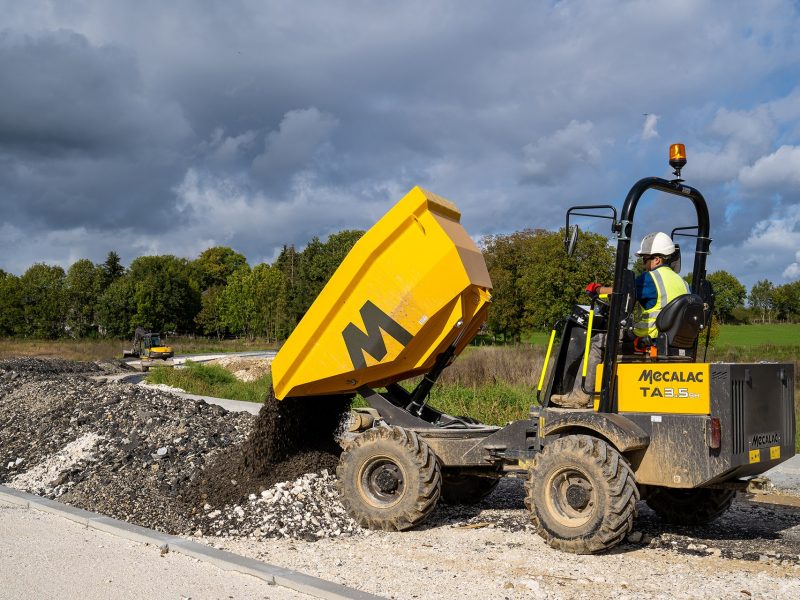 FRAMATEQ_MECALAC_MATERIEL-URBAIN_TA6S_DUMPER_CHANTIER_03-min